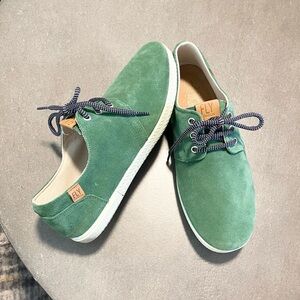 Fly London men’s suede lace up sneakers/ shoes in sesh green career preppy Sz 11